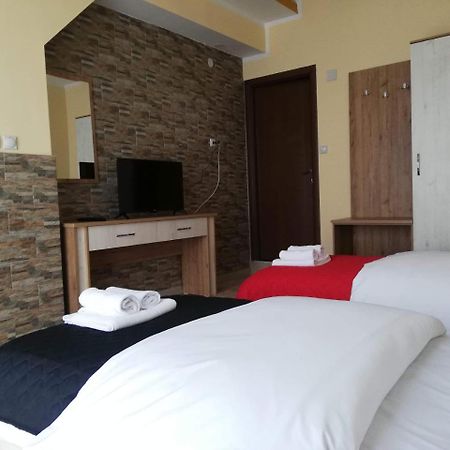 Hotel Panorama City Delcevo エクステリア 写真