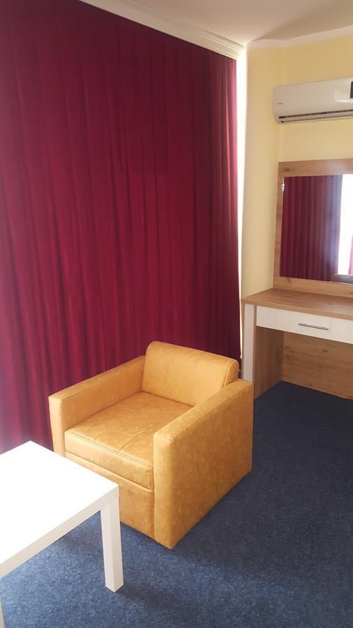 Hotel Panorama City Delcevo エクステリア 写真