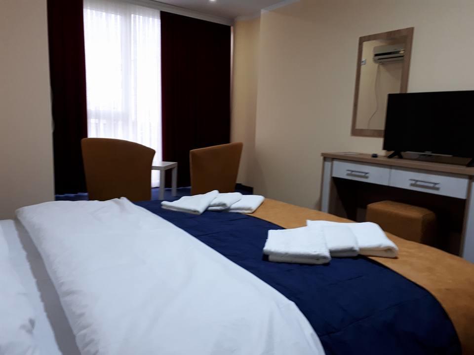 Hotel Panorama City Delcevo エクステリア 写真