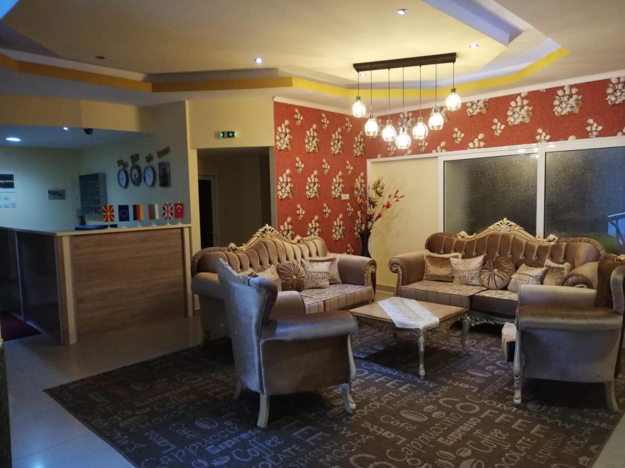 Hotel Panorama City Delcevo エクステリア 写真